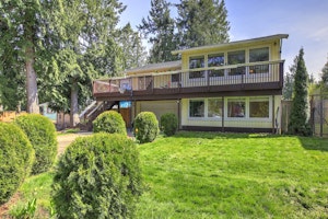 Lake Tapps Home, WA Real Estate Listing